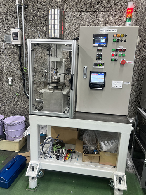 樹脂用摩擦摩耗試験機